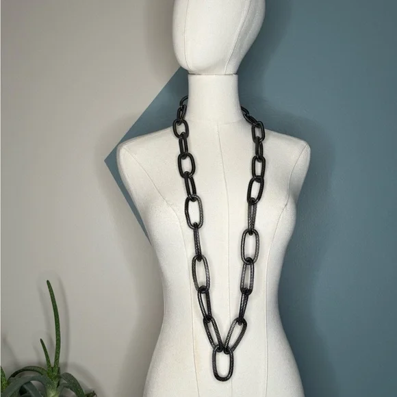 Lisa Freede Black Mesh Link Chain Necklace Oversized Gunmetal Statement Jewelry - Picture 3 of 7